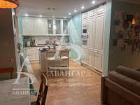 3-ая квартира, 98.4м², 2/9 эт.