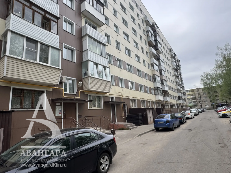 1-ая квартира 32.8м², 8/9 эт. 1-ая квартира 32.8м², 8/9 эт.